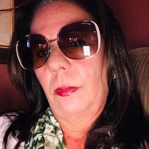 Meet your Posher, Beatriz